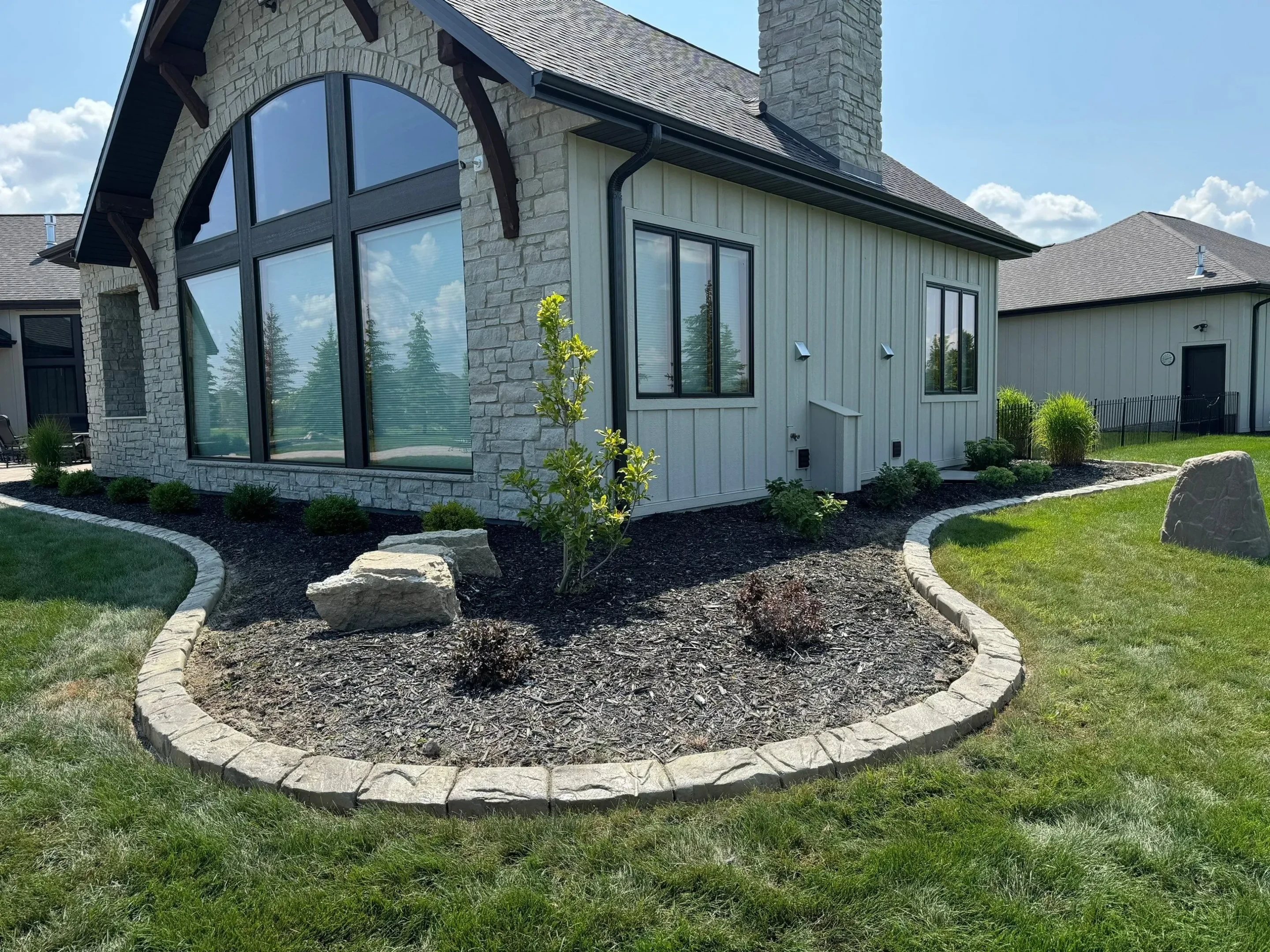 Professional landscape curbing installation